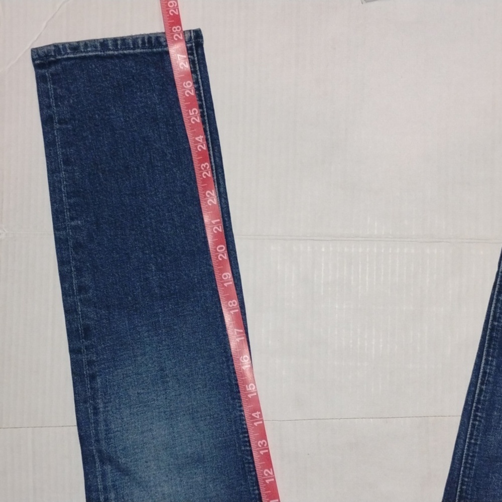 MOTHER High-Rise Women's Jeans in Light Blue Denim - Picture 7 of 16